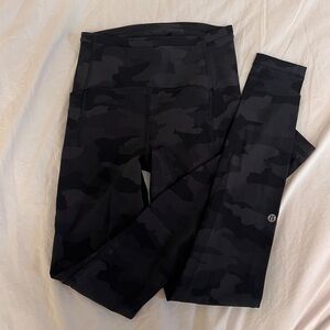 🖤 BLACK CAMO LULULEMON LEGGINGS